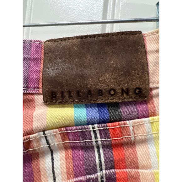 Billabong Women’s Lite Hearted Rainbow Striped Distressed Shorts Size 7 Multi - Picture 5 of 6